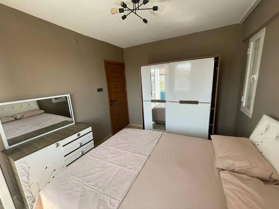 Merkezde Denize 5 Dakika Villa Kusadasi 0*,