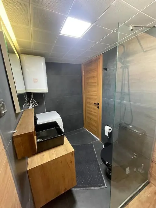 Merkezde Denize 5 Dakika Villa Kusadasi